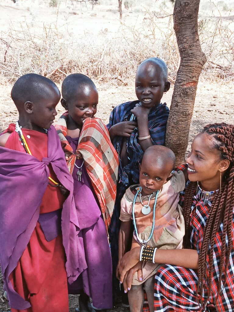 In losimingori village with our volunarble maasai girls